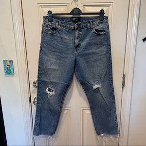 GAP Straight Leg Jean, 16/33, EUC